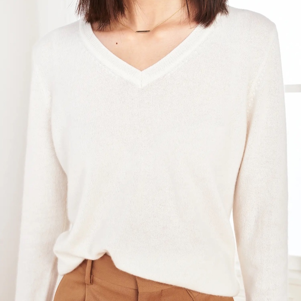 QUINCE‎ 100% Cashmere V-Neck Sweater ivory Women’s XS timeless quiet luxury - Picture 2 of 10
